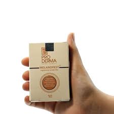 پن روشن کننده پوست ملانو وست